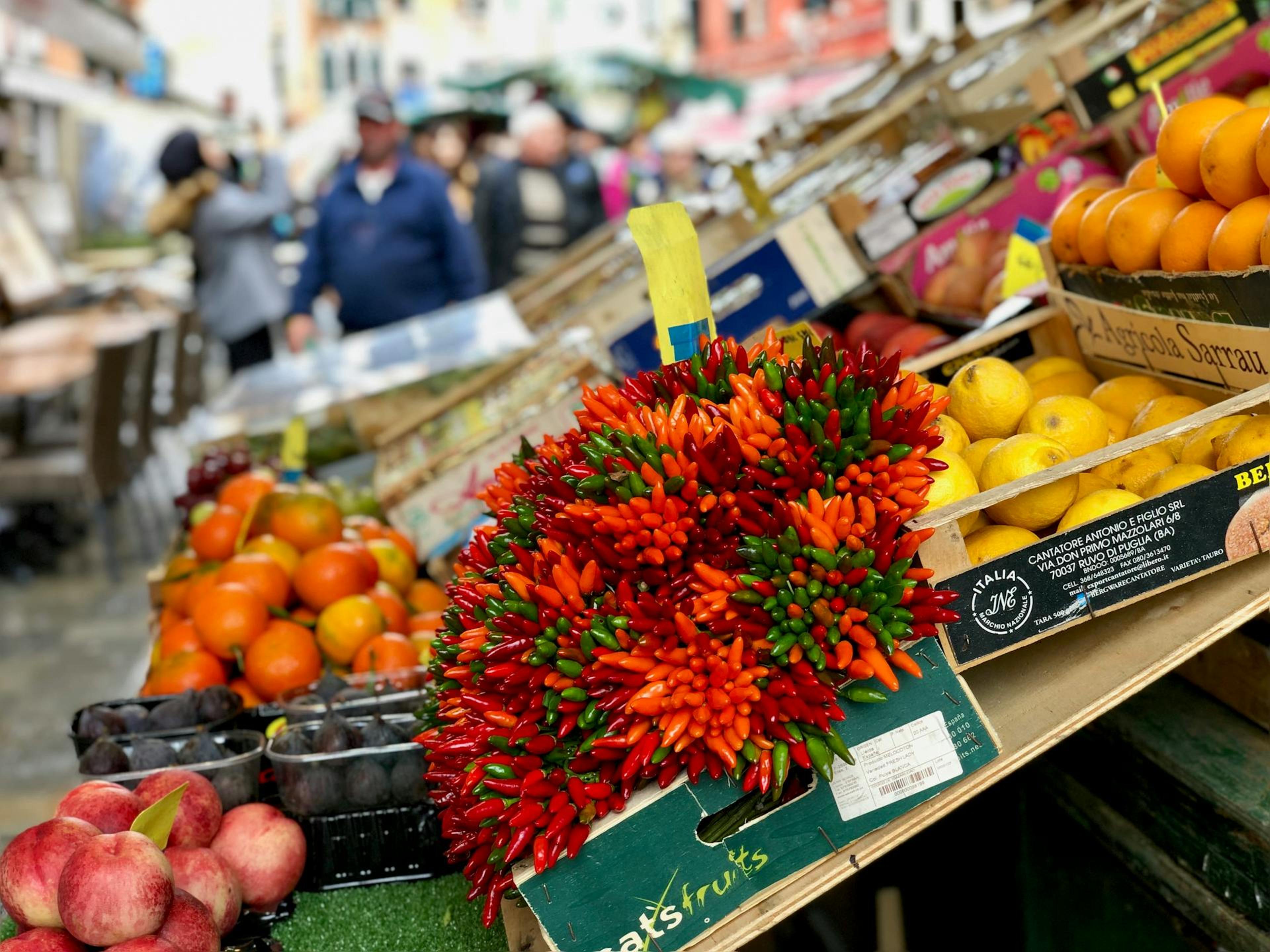 Wholesale fruit market